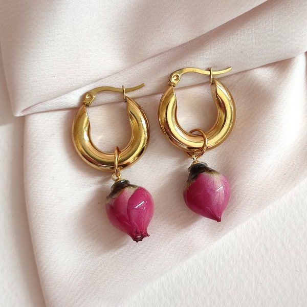 Boucles d'oreilles fleurs véritable/créoles dorées Acier inoxydable/ fleurs véritable/boutons de rose séchée/romantique/cadeau pour elle