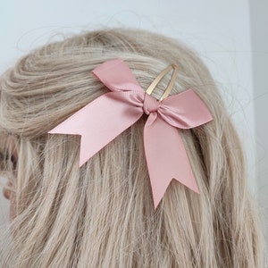 Bow hair bar/golden clip bar stainless steel bow tie in old pink satin/cute chic/parties/wedding image 2