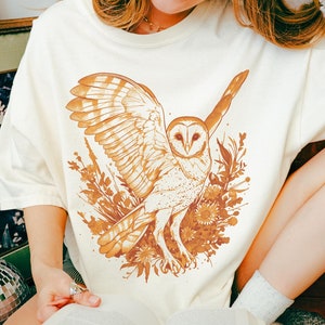 Wildflower Barn Owl Tshirt, Wildlife Animal Owl Shirt, Mystical Owl Tee, Owl Lover Shirt, Cottagecore Owl, Gift For Her