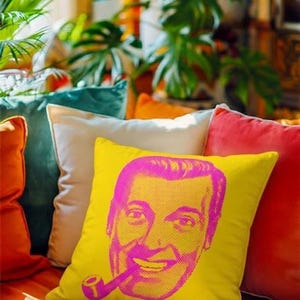 SubGenius-kussen | J.R. Bob Dobbs-kussen in levendige kleuren afbeelding 12
