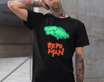 Repo Man 1984 T-Shirt: Vintage Cult Punk Movie Tee