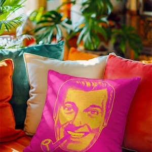 SubGenius-kussen | J.R. Bob Dobbs-kussen in levendige kleuren afbeelding 8