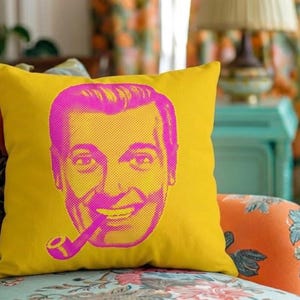 SubGenius-kussen | J.R. Bob Dobbs-kussen in levendige kleuren afbeelding 3