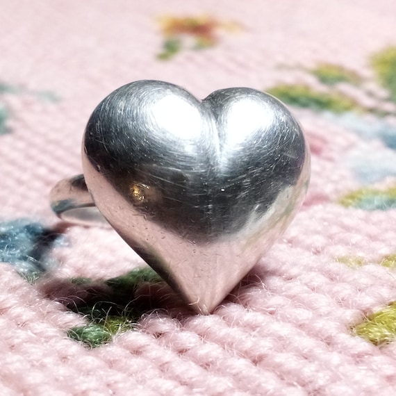 Sterling Silver HEART RING Vintage size 7 - image 1