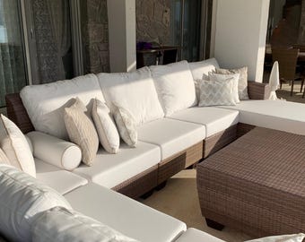 Custom Outdoor Cushions: Fade-Proof Sofa & Seat Cushions