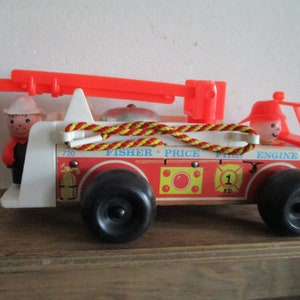 Fisher Price 720 Fire Engine vintage 1977 Play Family complete set Little People truck wooden body