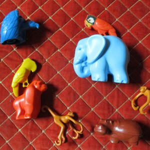 Fisher Price 916 Little People Zoo vintage 1984 spare animals set elephant monkeys vulture gorilla hippopotamus parrots wildlife safari