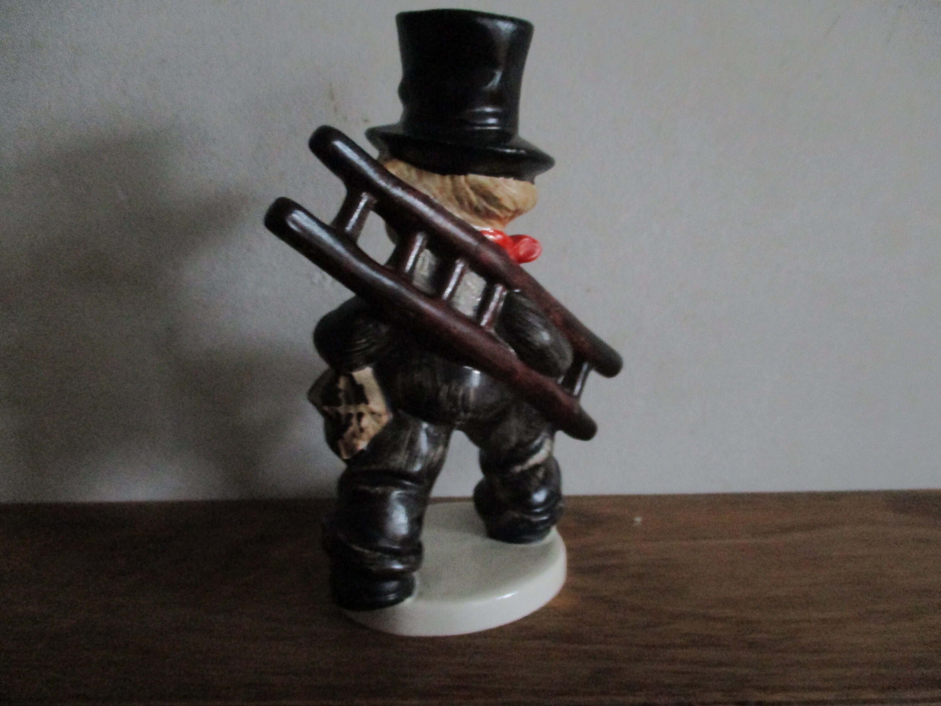 Hummel Goebel Little Chimney Sweeper Vintage 1935-1949 KF.38 Cute