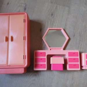 Barbie furniture vintage mid 1970s - mid 1980s Dream Furniture armoire wardrobe w/ mirror drawers & hangers Rockers Vanity make-up room Arco