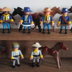 Playmobil vintage - figurine et cheval - lot de 21