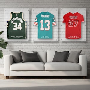 Op maat gemaakte UV-beschermde acryl sportjersey displaylijst - aan de muur gemonteerde memorabilia-hoes