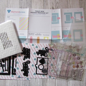 Set d'estampes et de matrices à message caché Diamond Press Treat Box