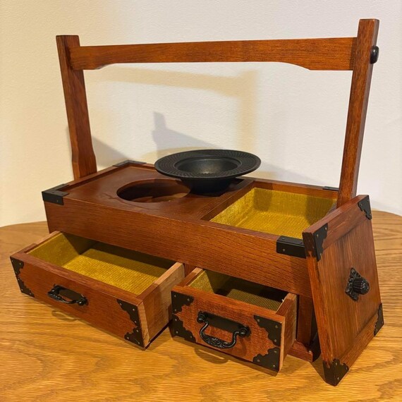 昭和時代の日本製木製タバコ盆（引き出しと取っ手付き