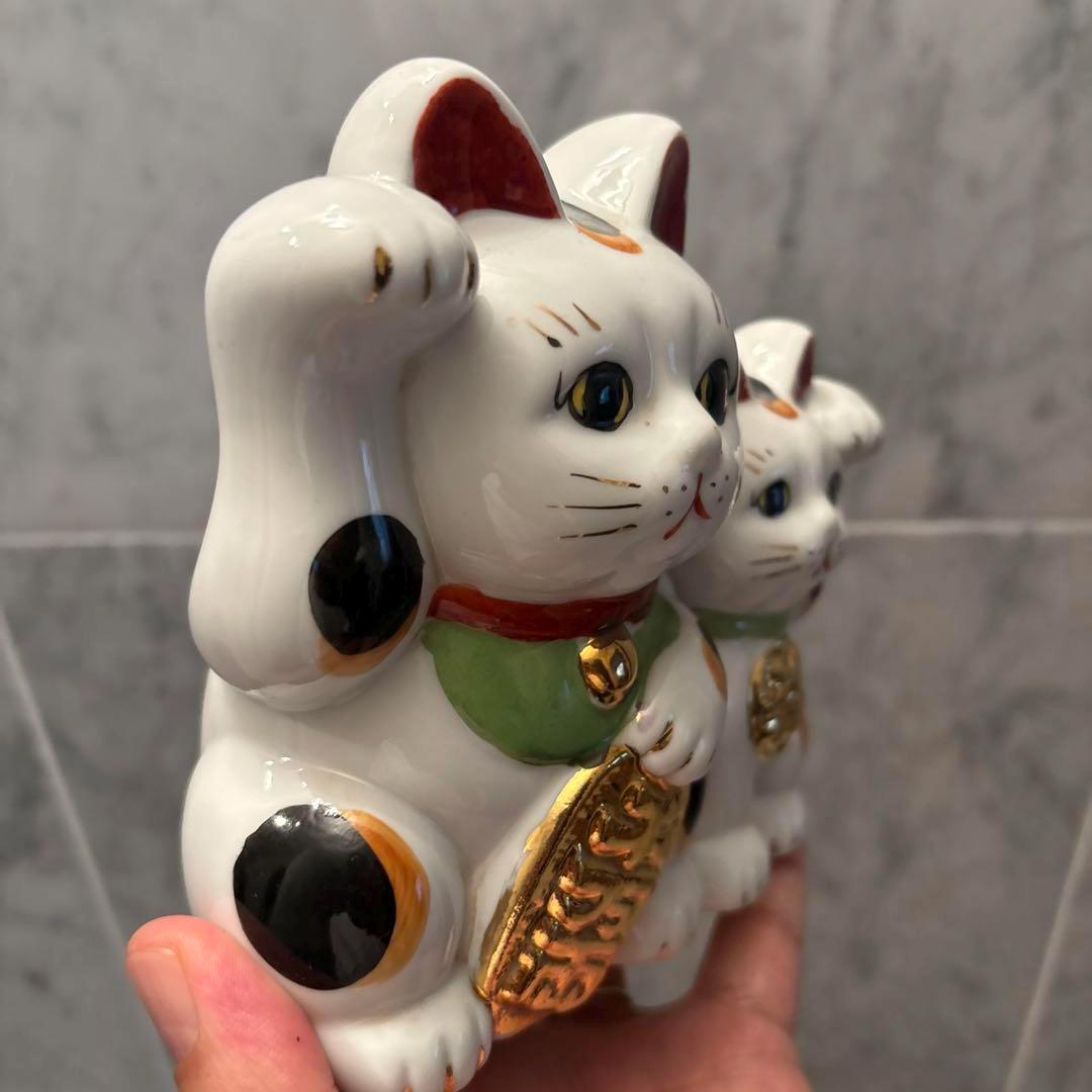 ヴィンテージの親子招き猫の置物、手描きの陶器の招き猫、幸運と繁栄の