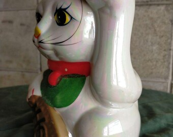 昭和レトロ 招き猫貯金箱 - 日本の招き猫置物、前足を上げている白い