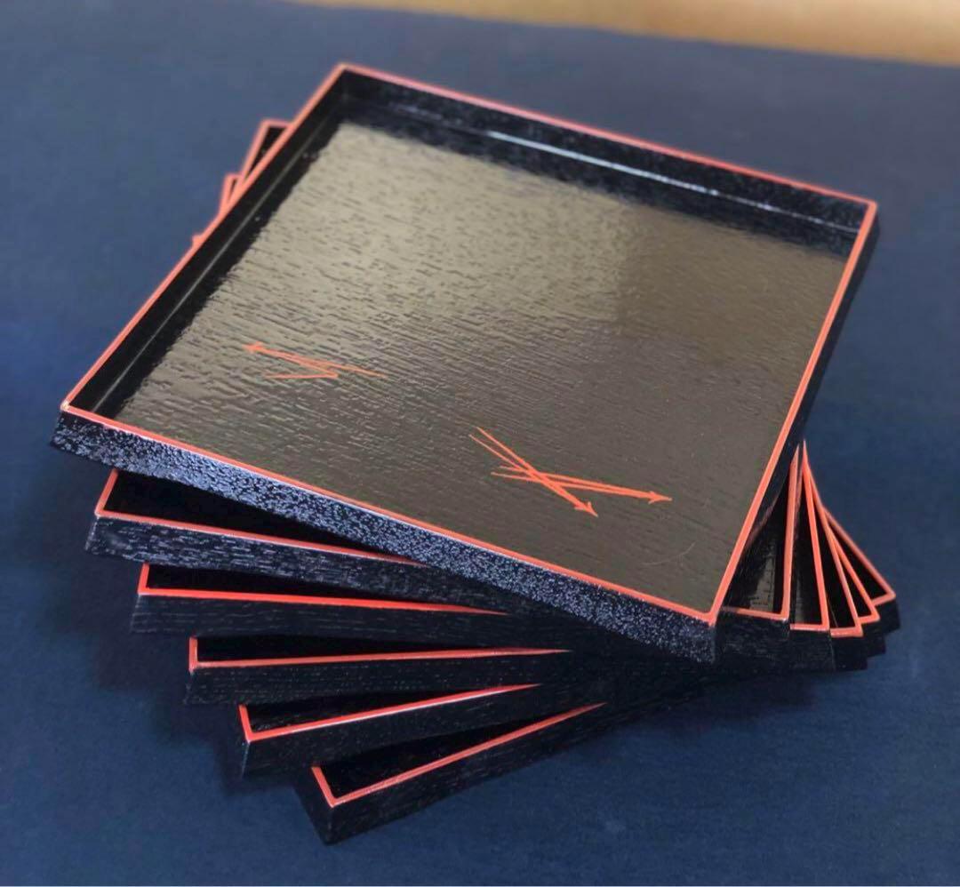 Asami Matsuo  箱⑳A Set of 6 Matsuba-design Square Lacquer Trays – Perfect for