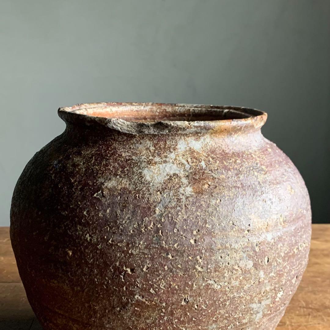 江戸時代の信楽焼壺 – 素朴な緑青が美しいアンティークの日本陶器。高