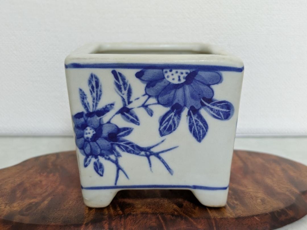 青色の花と鳥の装飾 陶器の鉢 Hand Painted Blue and white porcelain planter - Etsy 日本