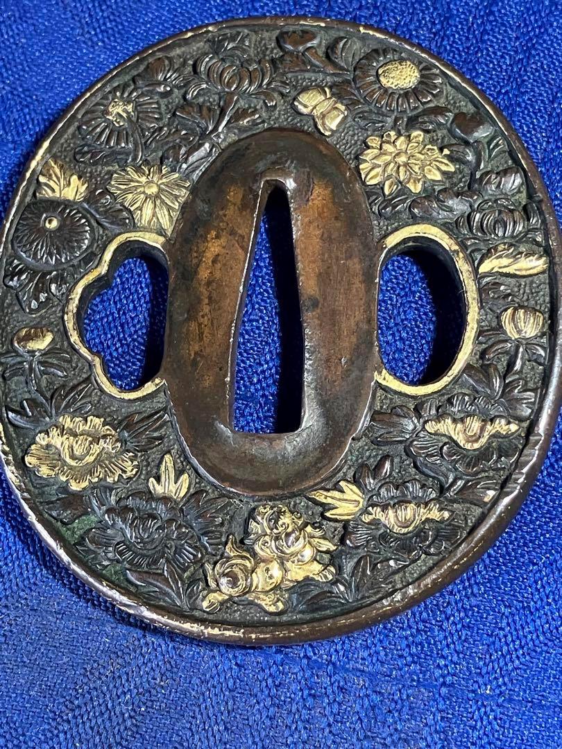 鍔　日本刀　金象嵌　獅子　牡丹　菊　銅鍔　時代物 鍔 日本刀 金象嵌 獅子 牡丹 菊 銅鍔 時代物
