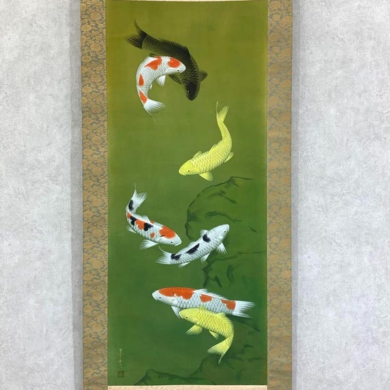 小堀牧州作「鯉の群れ」掛け軸(銘入り箱付き)、繁栄と成功を描いた 小堀牧州作「鯉の群れ」掛け軸(銘入り箱付き)、繁栄と成功を描いた