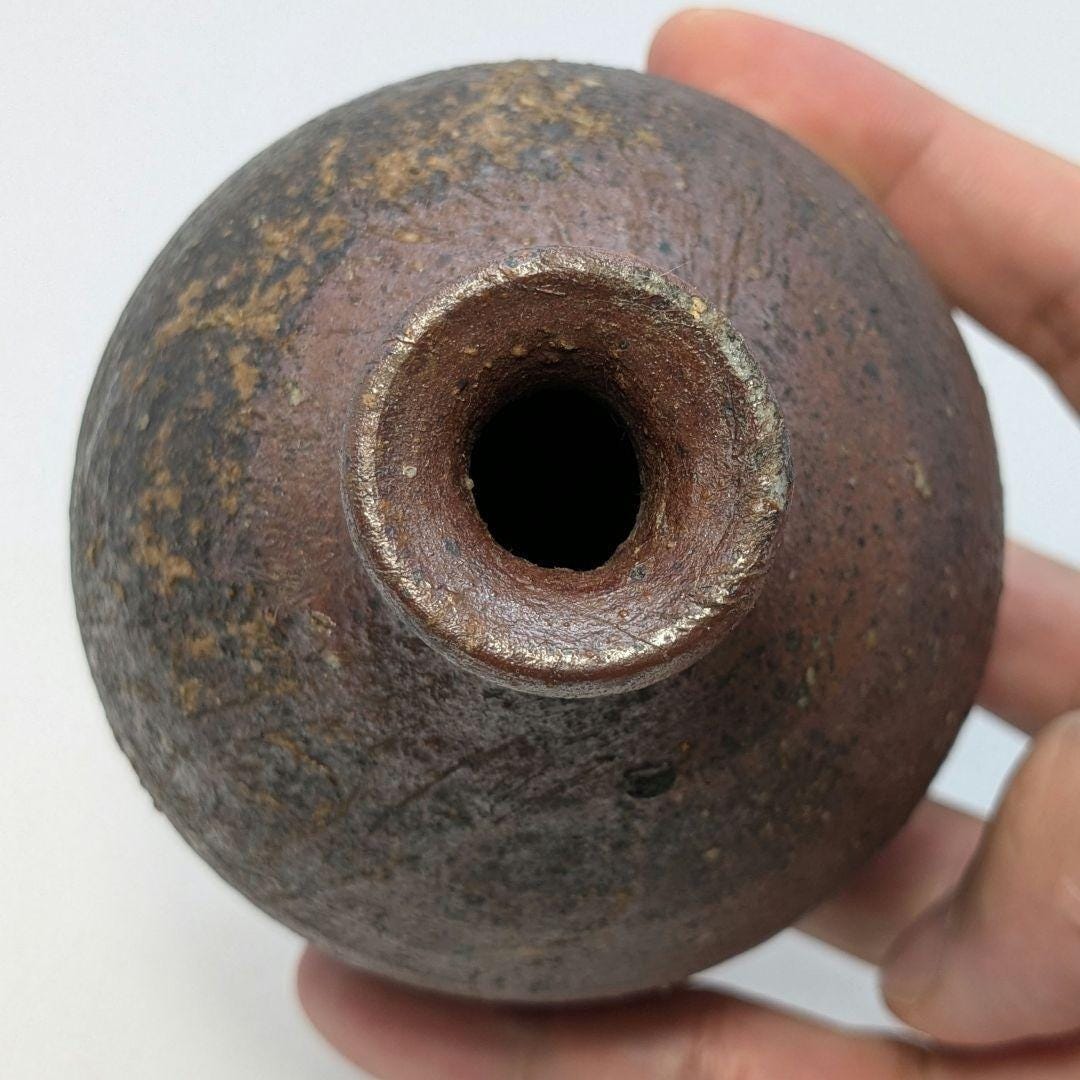 備前焼徳利酒瓶 – 素朴な日本の陶器の花瓶、生け花用一輪挿し - Etsy 日本