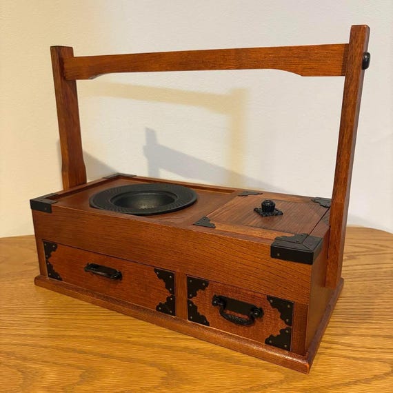 【昭和レトロ】 木製煙草盆・キセル付 昭和時代の日本製木製タバコ盆（引き出しと取っ手付き