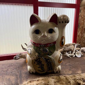 Vintage Maneki Neko Coin Bank - White Lucky Cat with Raised Left Paw, Prosperity and Good Fortune Decor, 16.9in