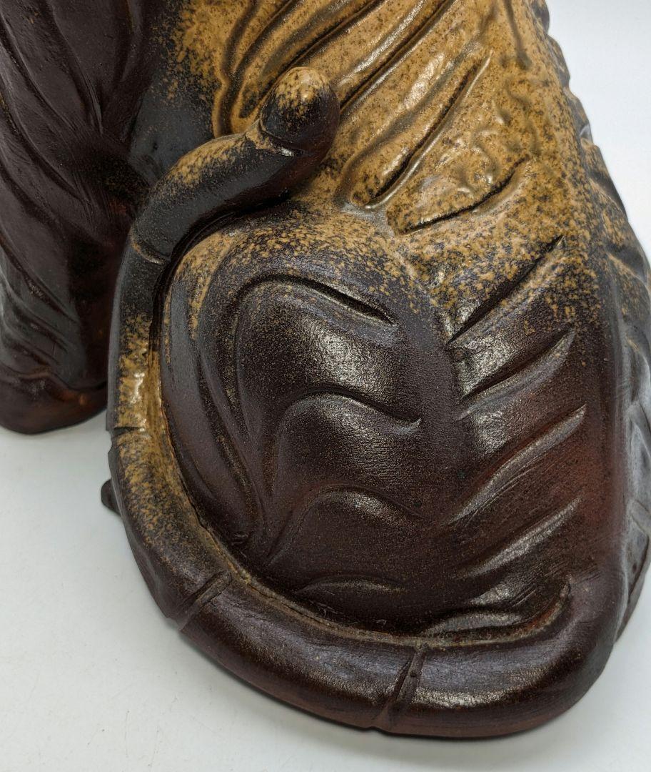 Bizen Ware Tiger by Eishu Yoshinobu – Powerful Ceramic Figurine