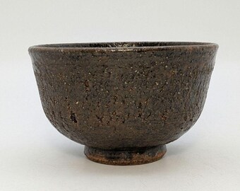 洞爺窯 柿崎楽昌 噴火焼 虫喰南蛮茶盌 合箱 抹茶碗 抹茶茶碗 茶道具 茶器 洞爺窯 柿崎楽匠 噴火焼茶わん – 南蛮風抹茶茶碗 サイン木箱付き 素朴