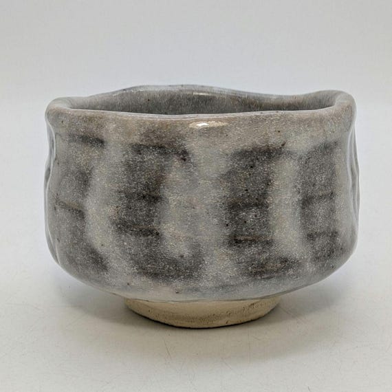 加藤正三作 美濃焼抹茶茶碗 ― 銘木箱と茶道具付き、上品な日本製茶碗