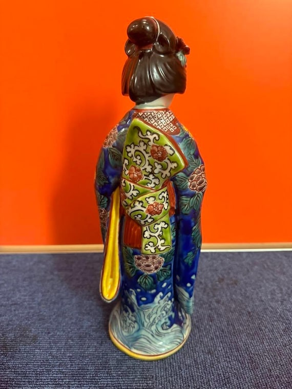Vintage Kutani Ware Porcelain Mother and Child Figurine – Hand