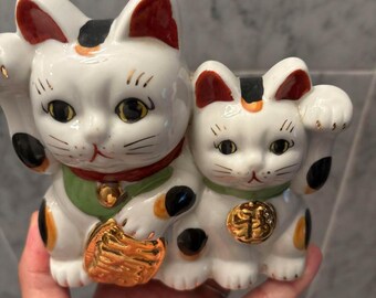 ヴィンテージの親子招き猫の置物、手描きの陶器の招き猫、幸運と繁栄の 