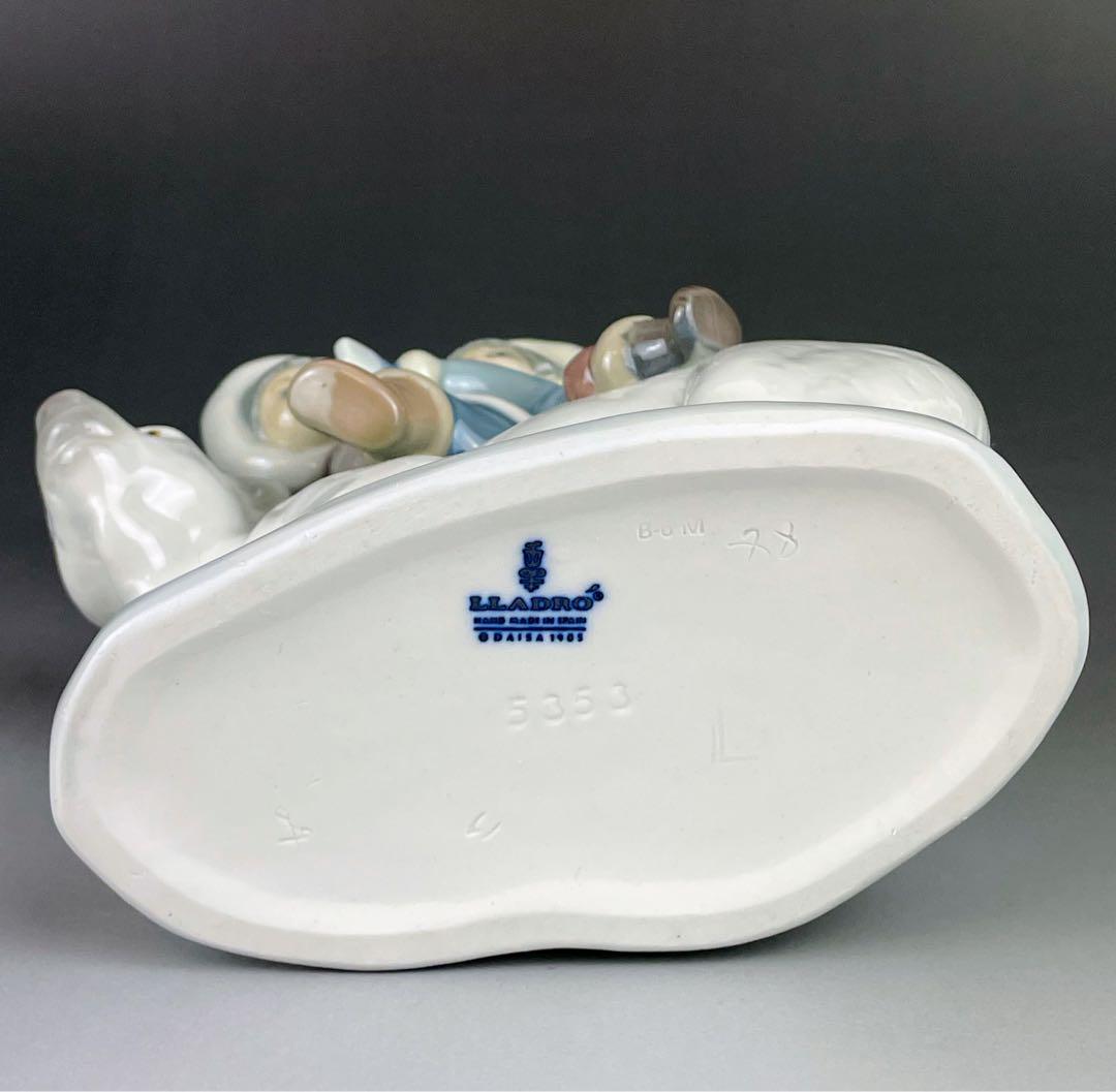 Lladro Eskimo Riders on Polar Bear – Porcelain Figurine of Inuit