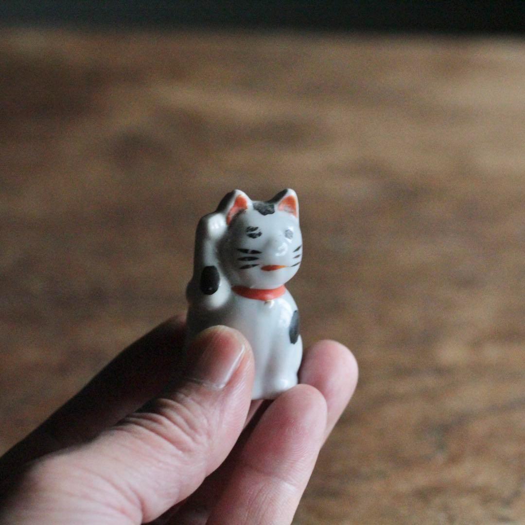 土製 小さな招き猫 守り猫 アンティーク 蚤の市 土製 小さな招き猫 守り猫 アンティーク 蚤の市 【公式通販】