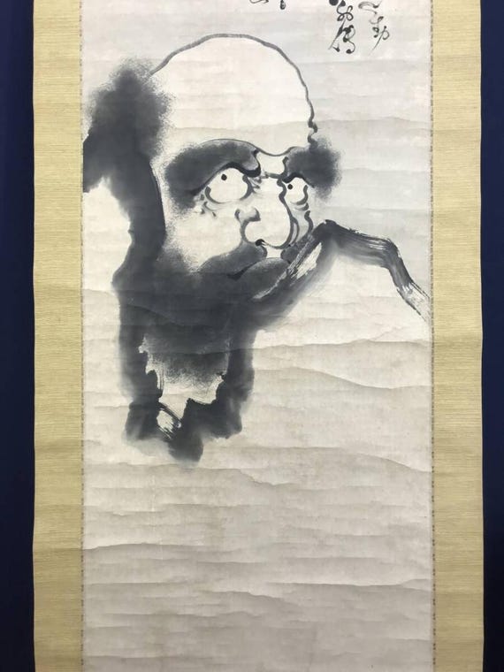 小幡大拙作「禅だるま」掛軸 ― 書道入り 195×69cm 紙本墨画 箱付き