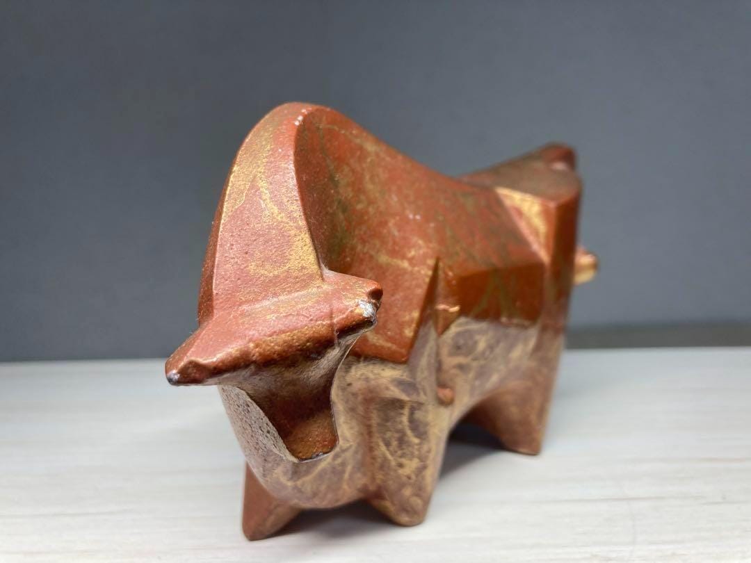 牛の置物　三枝惣太郎 干支置物 丑 うし 牛 三枝惣太郎作 闘魂 吉祥招福 縁起物