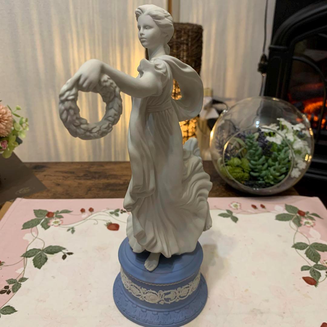送料込み☆【陶板額】DANCING HOURS WEDGWOOD Jasperware Dancing Hours Figurine – Limited Edition