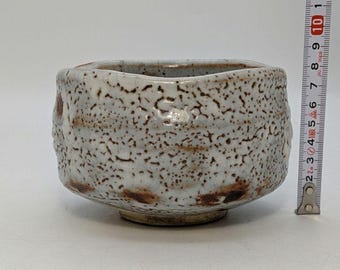 秀山窯 志野焼茶碗 – 銘木箱、布、栞付き、侘び寂びスタイル、日本の