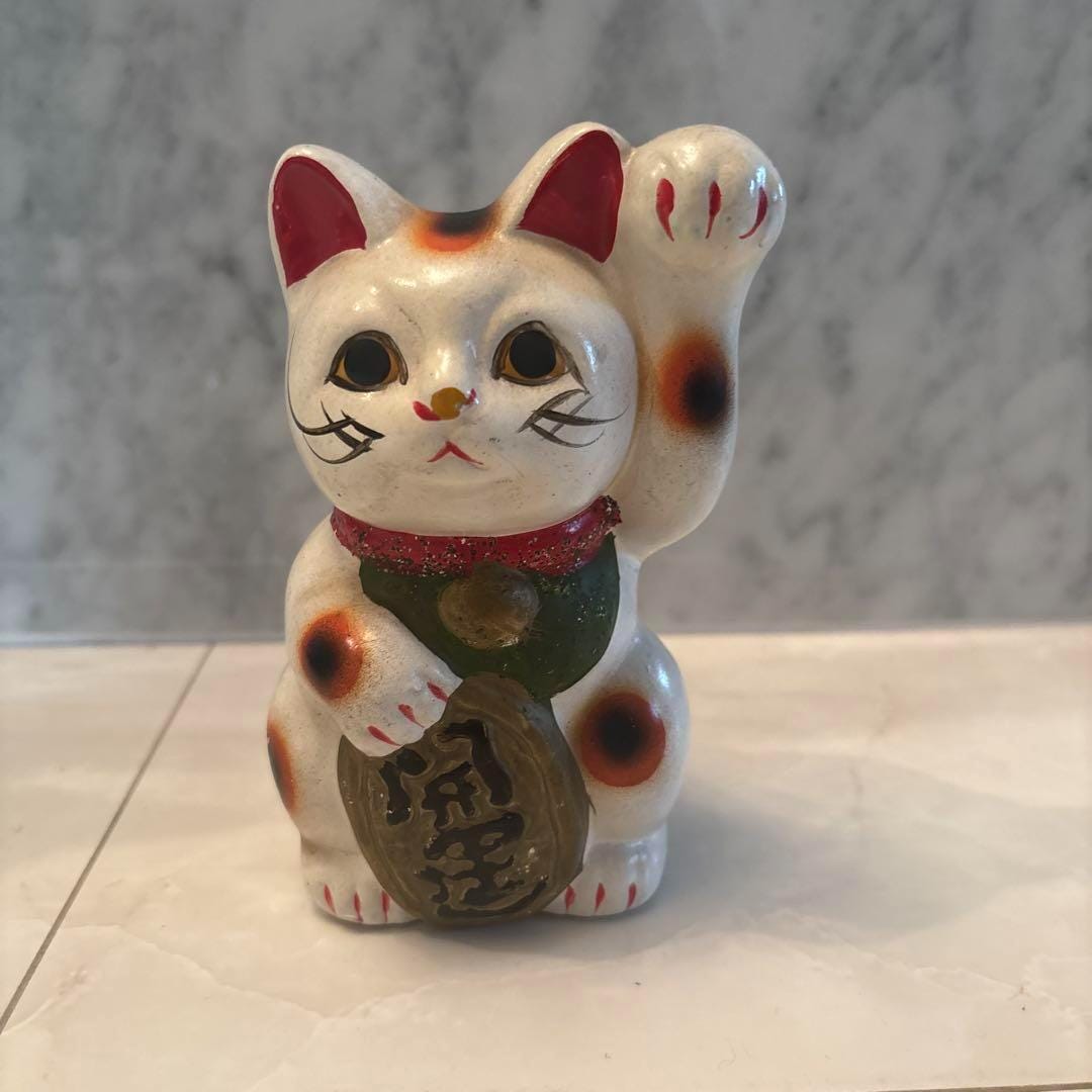 1960s-70s Vintage Japanese Maneki Neko – Hand-painted Ceramic