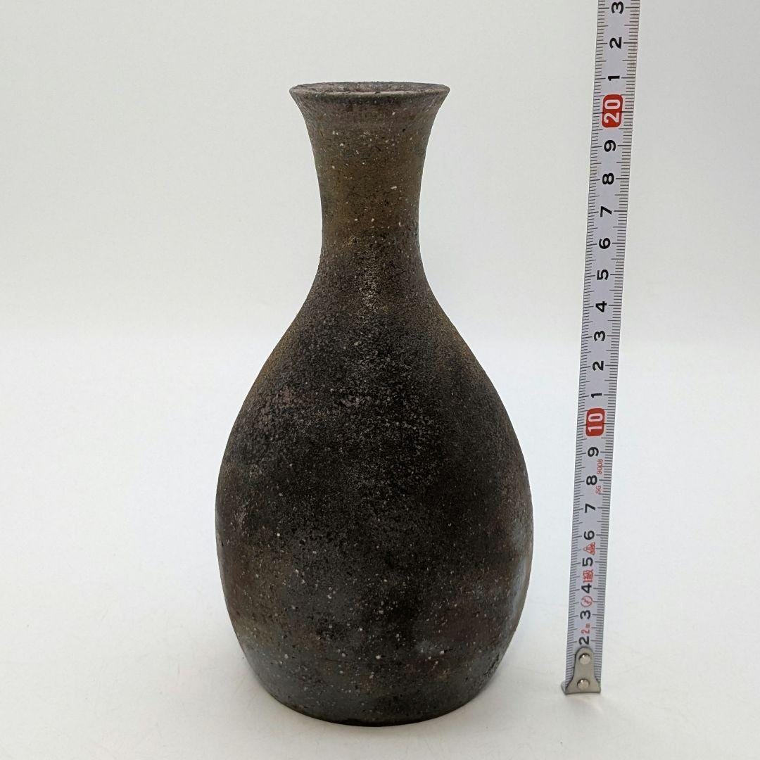 Bizen-yaki Goma Sangiri Hanaire – Japanese Flower Vase With