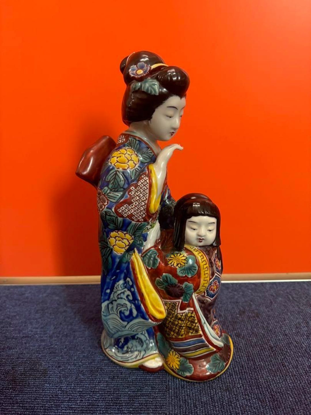 陶器の母子像　九谷焼 ヴィンテージ九谷焼磁器の母子像 – 手描きの日本の人形、30cmの