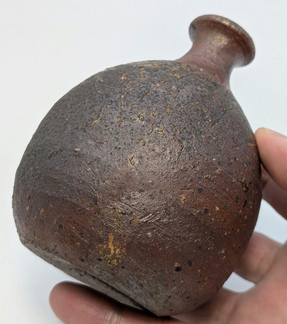 備前焼 花瓶 徳利型 一輪挿し 備前焼徳利酒瓶 – 素朴な日本の陶器の花瓶、生け花用一輪挿し - Etsy 日本