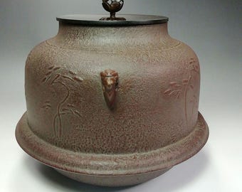 人間国宝 高橋桂典作 本格日本製鋳鉄茶釜 浜松紋・羽根付 オリジナル