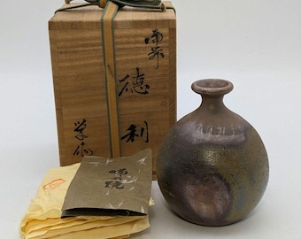 竹製花瓶 希少 大きなアンティークの日本の竹製生け花花瓶 - 彫刻的な天然の古竹製