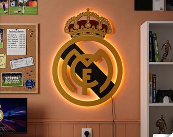 3D Real Madrid CF LED-ljus trälogotyp, trädekoration för fotboll, (50 cm x 70 cm)