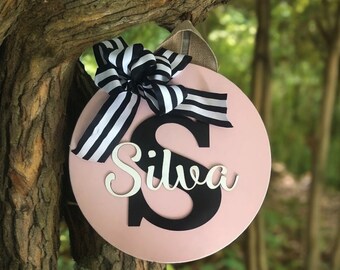 Signo de apellido Signo personalizado Signo personalizado Signo familiar Regalo para boda Regalo para nueva pareja Nombre signo de puerta principal Signo de madera Signo 3D