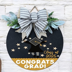Graduation sign|Senior graduation sign|Class of 2025 sign|Class of 2025 gift|Graduate front door sign|Congrats graduate front door sign|2025