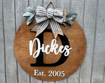 Last name door sign|Front door sign|Cute front door sign|Wreath with last name|Wood door wreath|front door name sign|Sign for front door