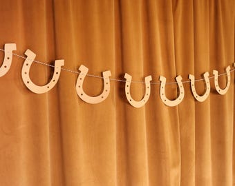 Horseshoe Western Banner: Cowboy Cowgirl Party Decor