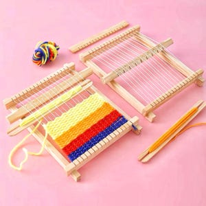 Small Wooden Weaving Loom Kit DIY Traditional Wooden Weaving Toy Loom Knitting Machine With Accessories For Kids